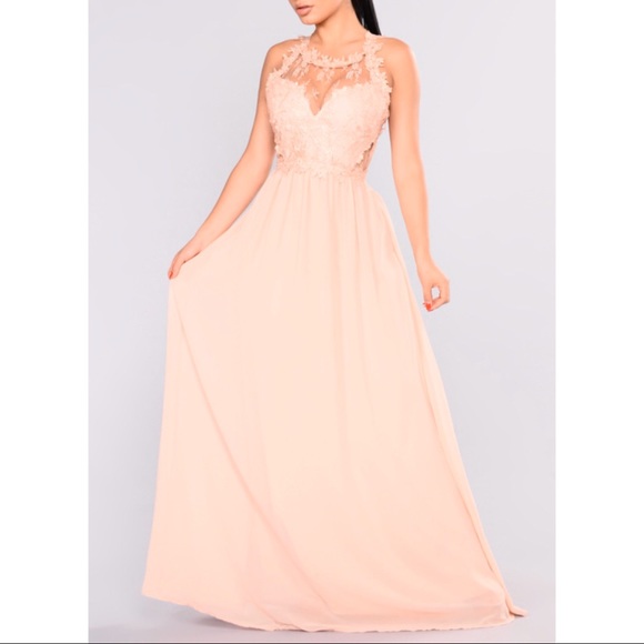 Fashion Nova Dresses & Skirts - 🆕 Fashion Nova Taupe L Maxi Dress w/ tags!